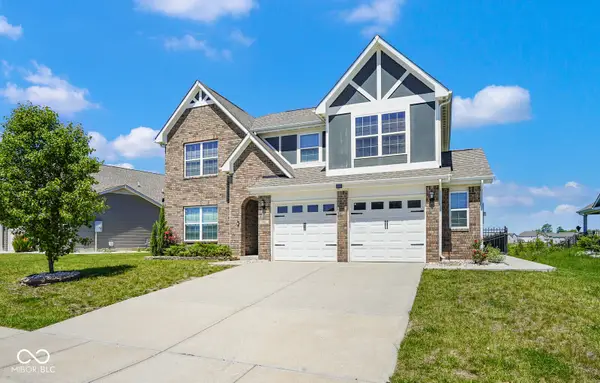 992 Cherry Tree Lane, Greenwood, IN 46143