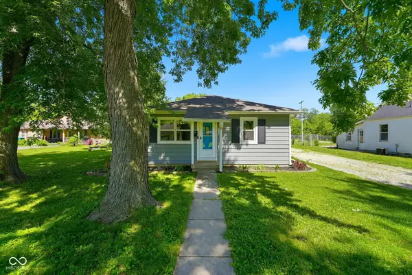 305 N East Street, Plainfield, IN 46168