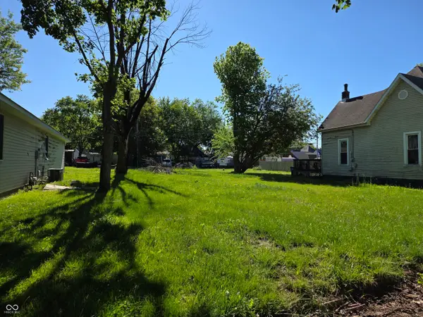 736 S Noble Street, Shelbyville, IN 46176