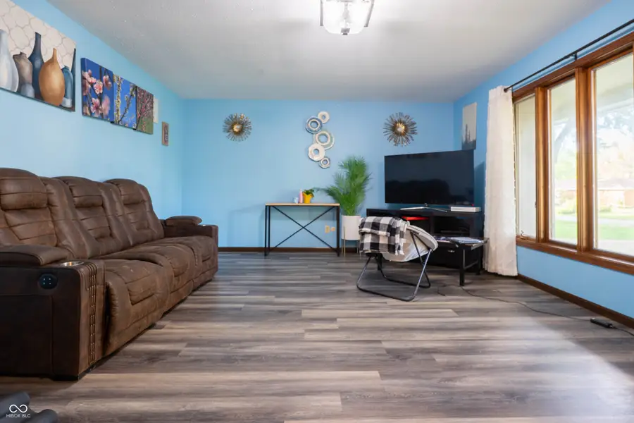202 Meander Way, Greenwood, IN 46142 - #3
