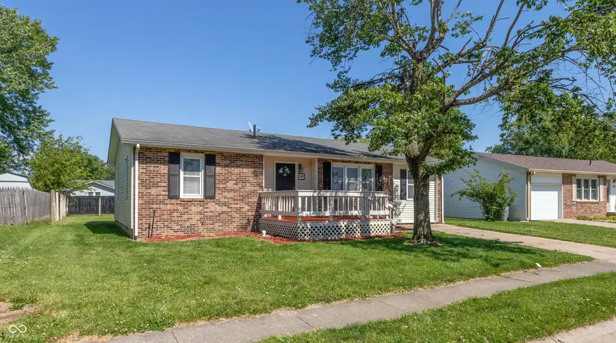 504 N Jackson Park Drive, Seymour, IN 47274 - #2