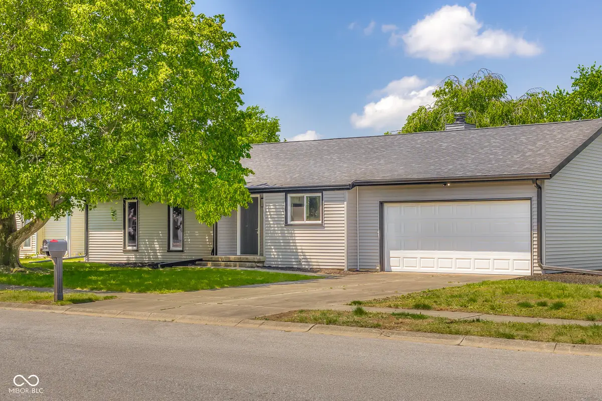 2694 Cedar Wood Drive, Columbus, IN 47203 - #1