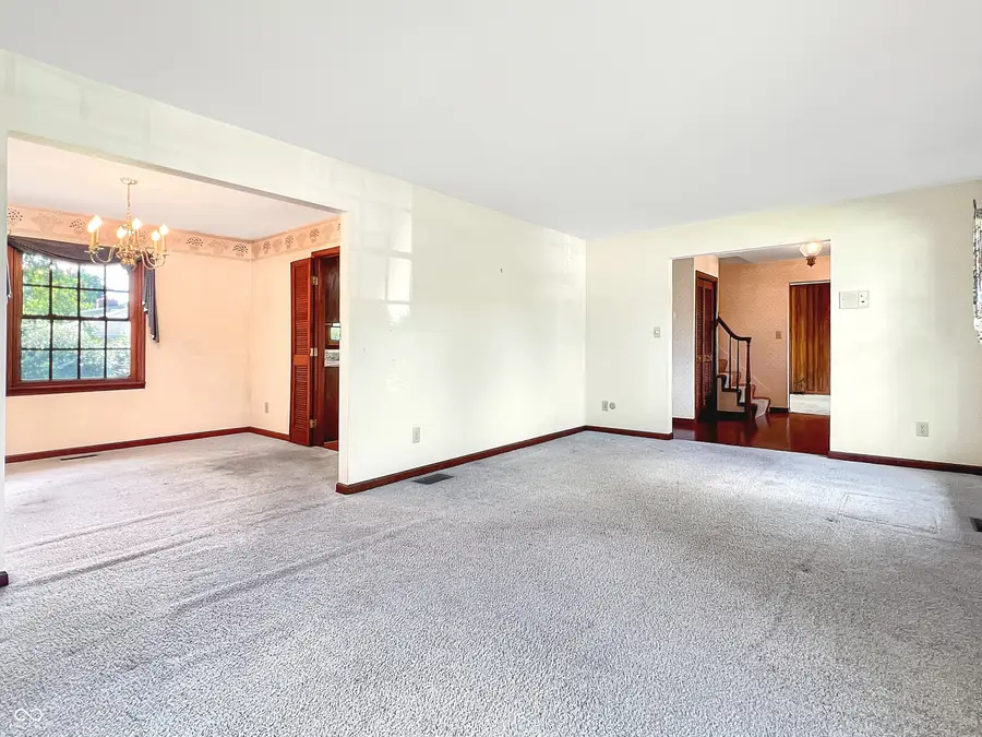 3609 31st Street, Columbus, IN 47203 - #3
