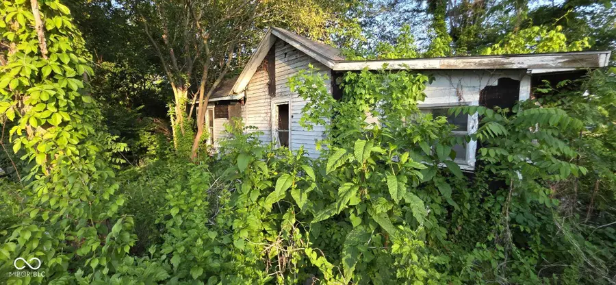 7985 Washington Street, Clifford, IN 47226 - #2