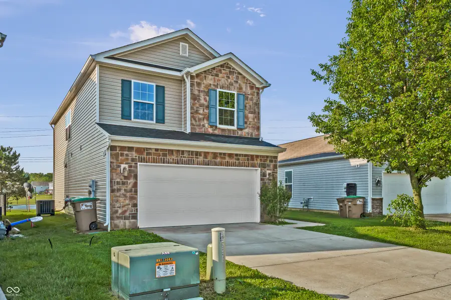 2273 Shadow Bend Drive, Columbus, IN 47201 - #2