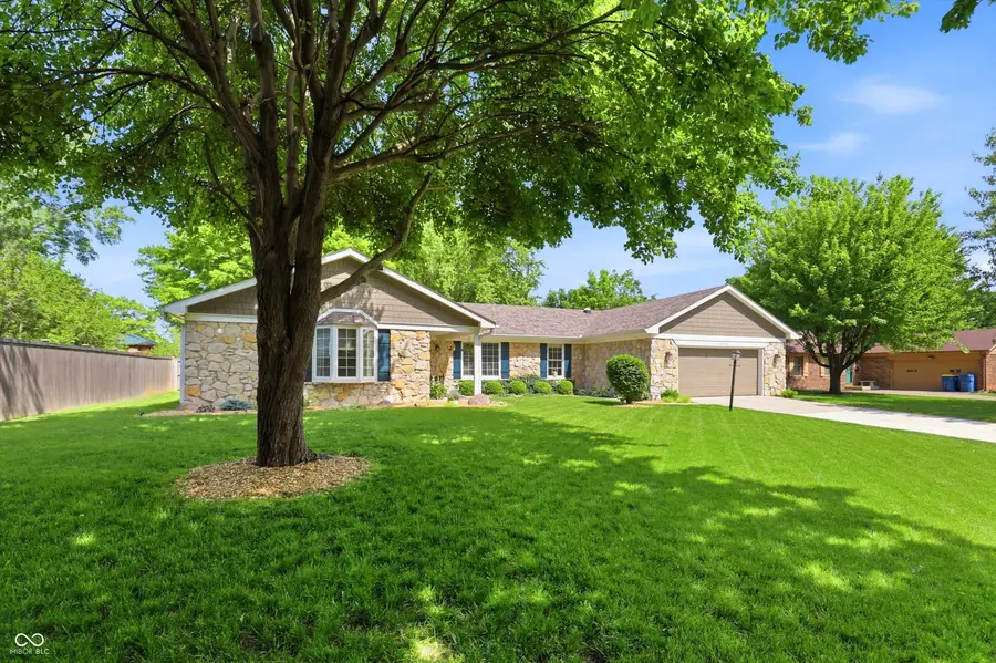 9689 Sycamore Road, Carmel, IN 46032 - #2