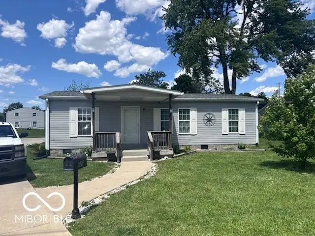 620 Pearl Street, Whiteland, IN 46184 - #1