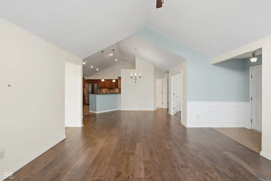 1067 Distinctive Way, Greenfield, IN 46140 - #2