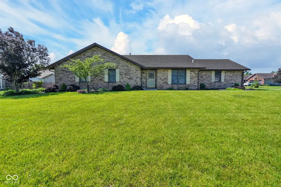5505 W Sudbury Drive, Muncie, IN 47304 - #2