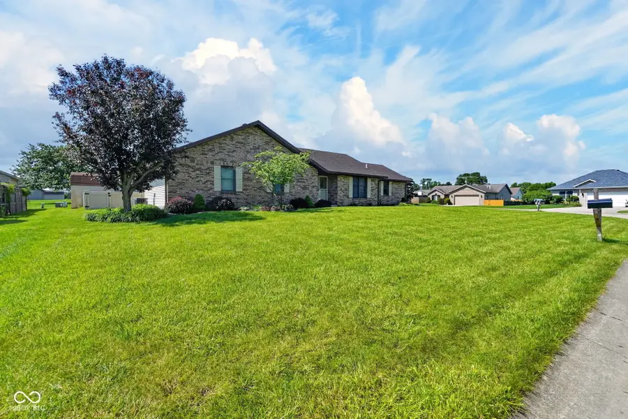 5505 W Sudbury Drive, Muncie, IN 47304 - #3