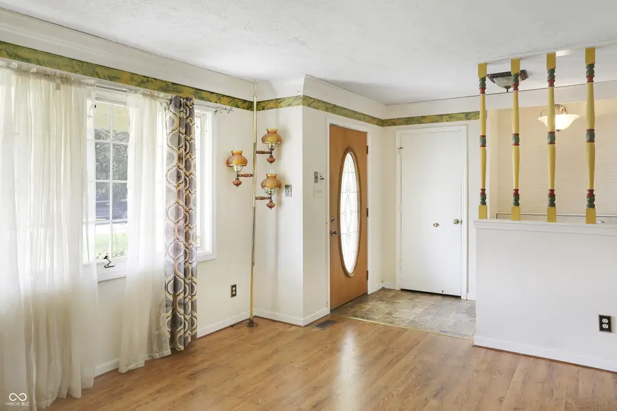 410 Maria Drive, Greenwood, IN 46143 - #2