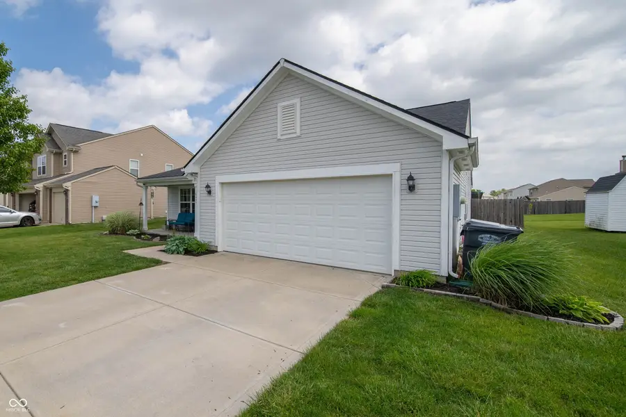 6407 Clary Circle Drive, Greenwood, IN 46143 - #3
