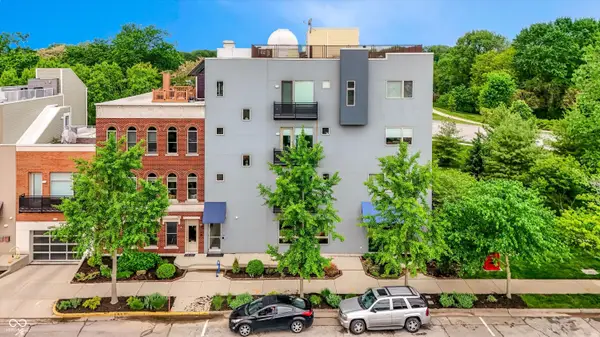 1030 Jackson Street, Columbus, IN 47201