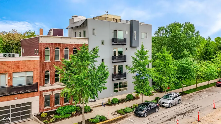 1030 Jackson Street, Columbus, IN 47201 - #2