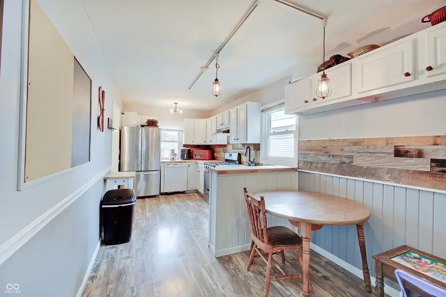73 S 3rd Avenue, Beech Grove, IN 46107 - #2