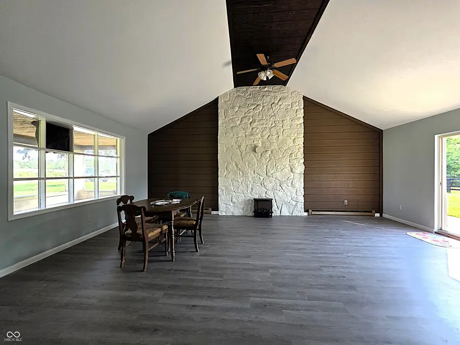 6736 W County Road 675 S, Reelsville, IN 46171 - #3