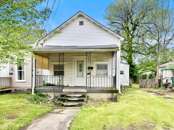 1327 S Harrison Street, Shelbyville, IN 46176