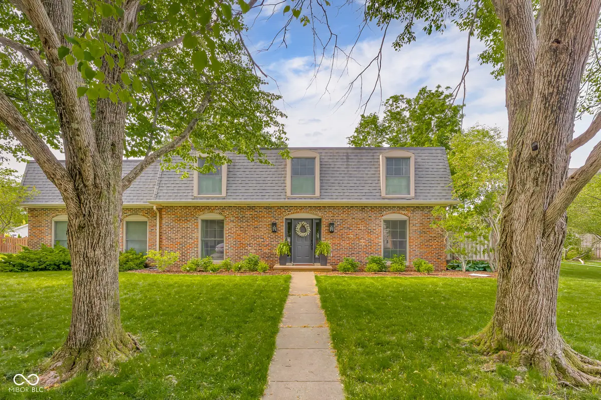 3648 Deerfield Place, Columbus, IN 47203 - #1