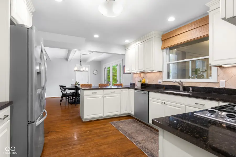 3648 Deerfield Place, Columbus, IN 47203 - #3