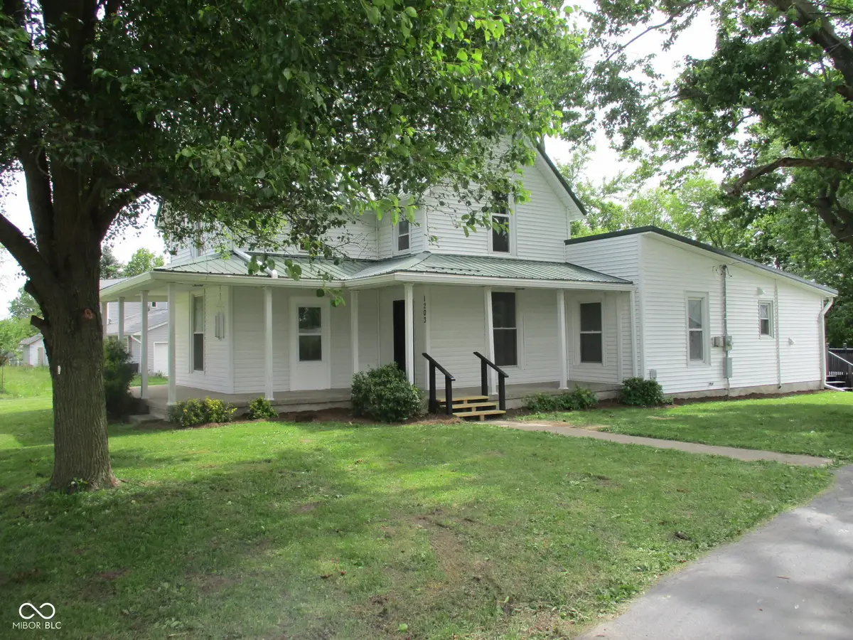 1203 S Ladoga Road, Crawfordsville, IN 47933 - #1