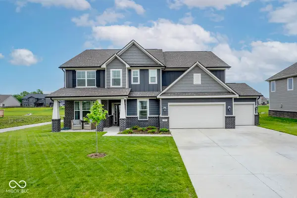 1113 Desert Path Lane, Greenwood, IN 46143