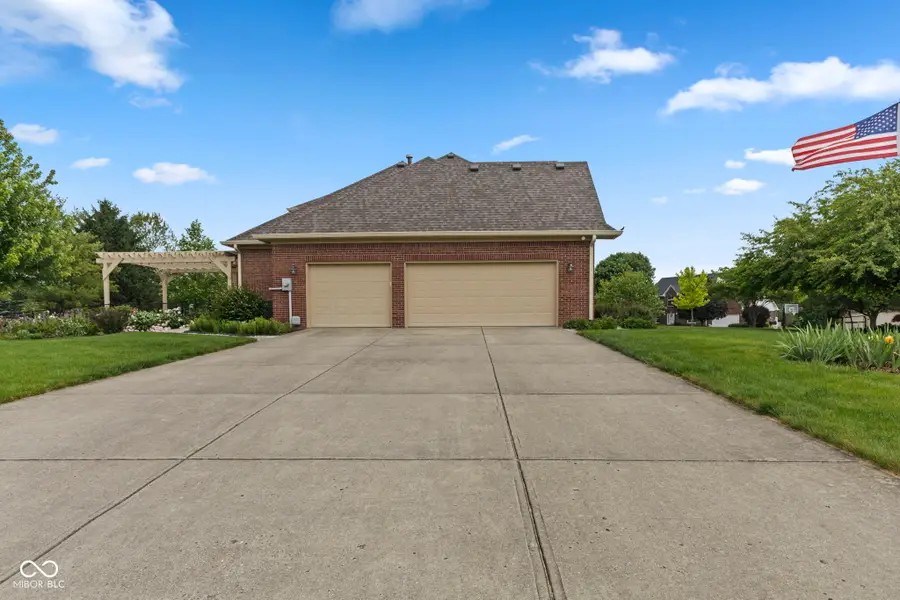 1846 S Fox Cove Boulevard, New Palestine, IN 46163 - #3