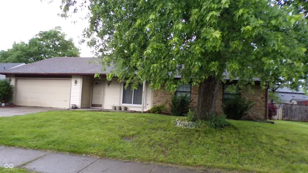 3242 Cherry Lake Road, Indianapolis, IN 46235