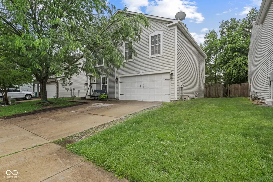 1179 N Aberdeen Drive, Franklin, IN 46131 - #3