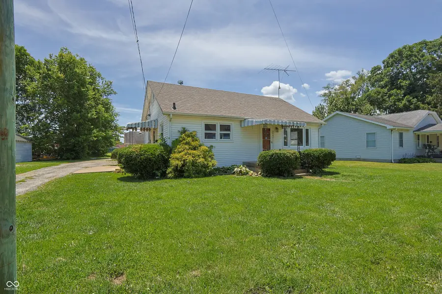 2341 Indiana Avenue, Columbus, IN 47201 - #3