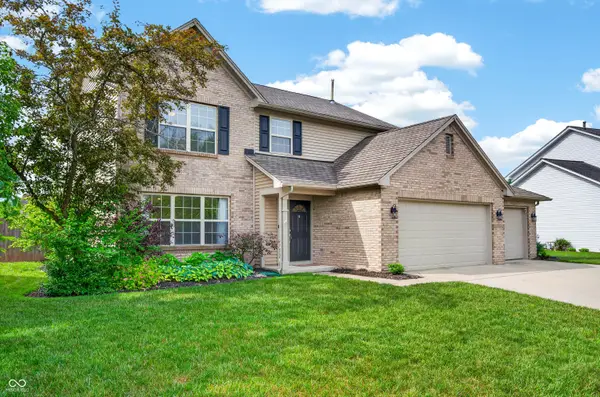 12555 Geist Cove Drive, Indianapolis, IN 46236