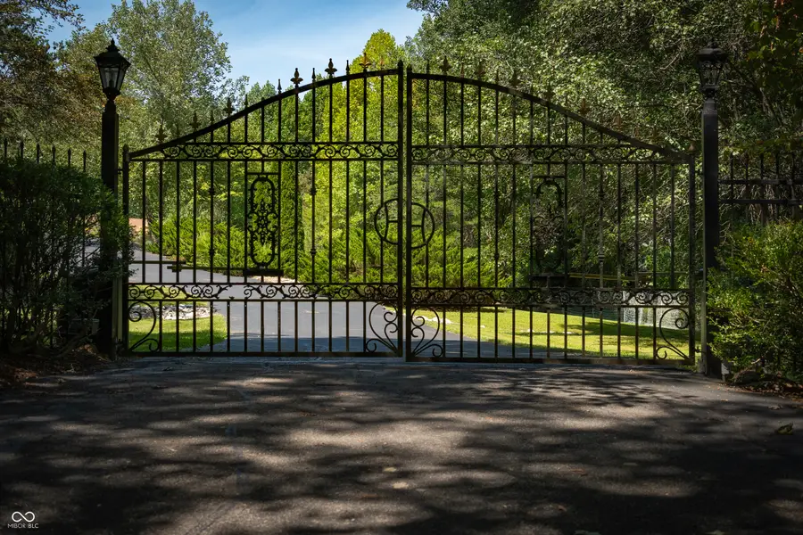 12980 W Mount Healthy Road, Columbus, IN 47201 - #2