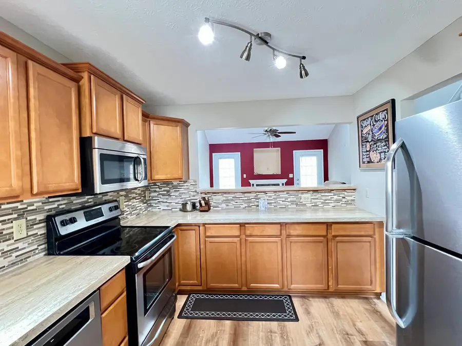 1204 Worcester Way, Greenfield, IN 46140 - #3