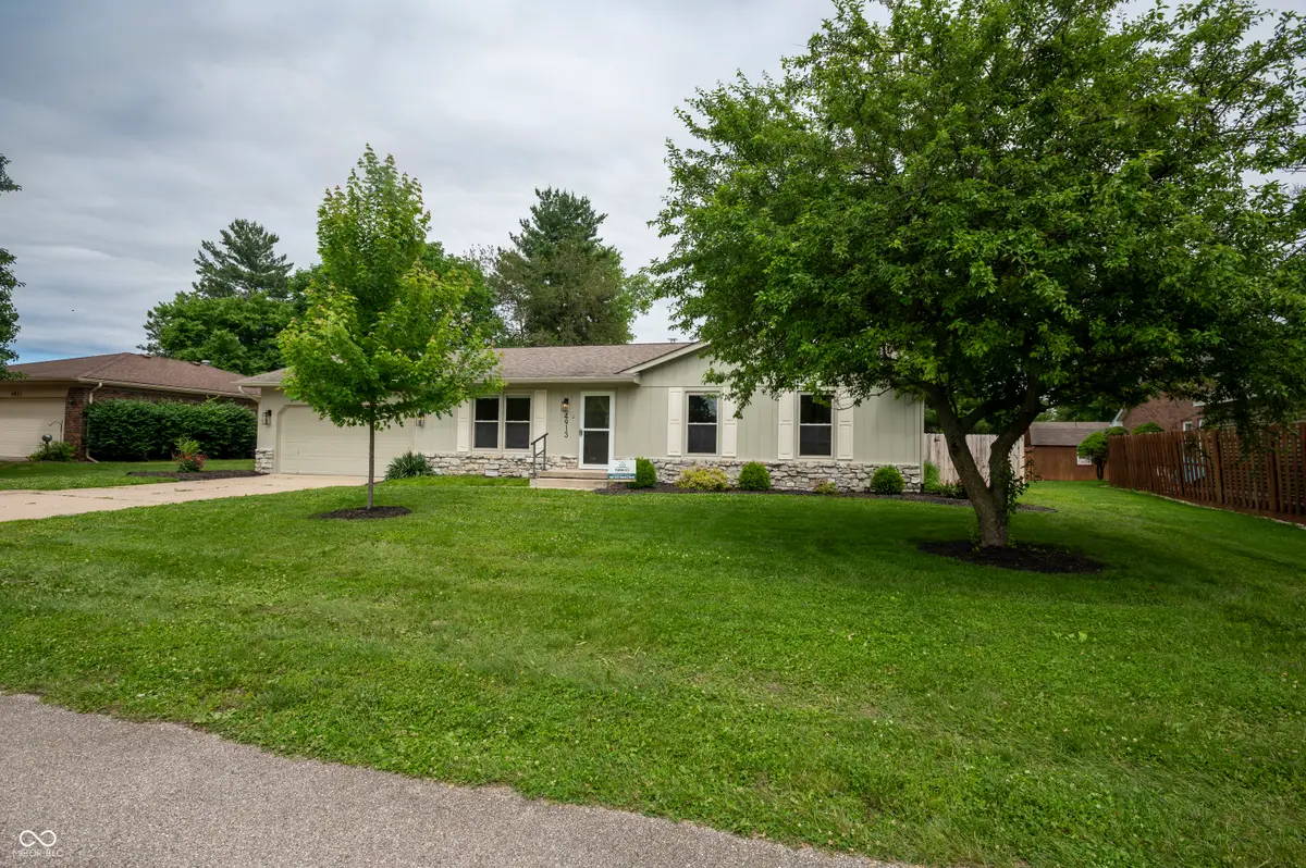 4913 N Riverside Drive, Columbus, IN 47203 - #1