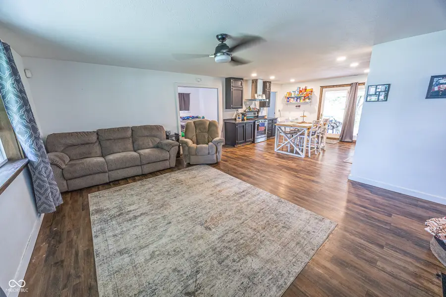 913 Sweetbriar Avenue, Whiteland, IN 46184 - #3