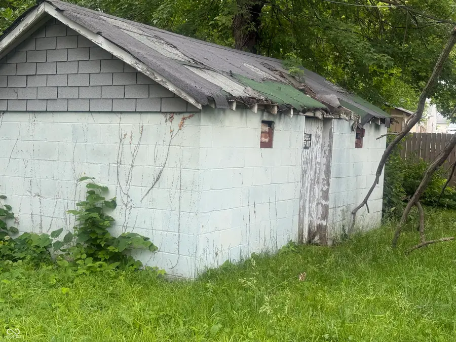 2621 N Tacoma Avenue, Indianapolis, IN 46218 - #3