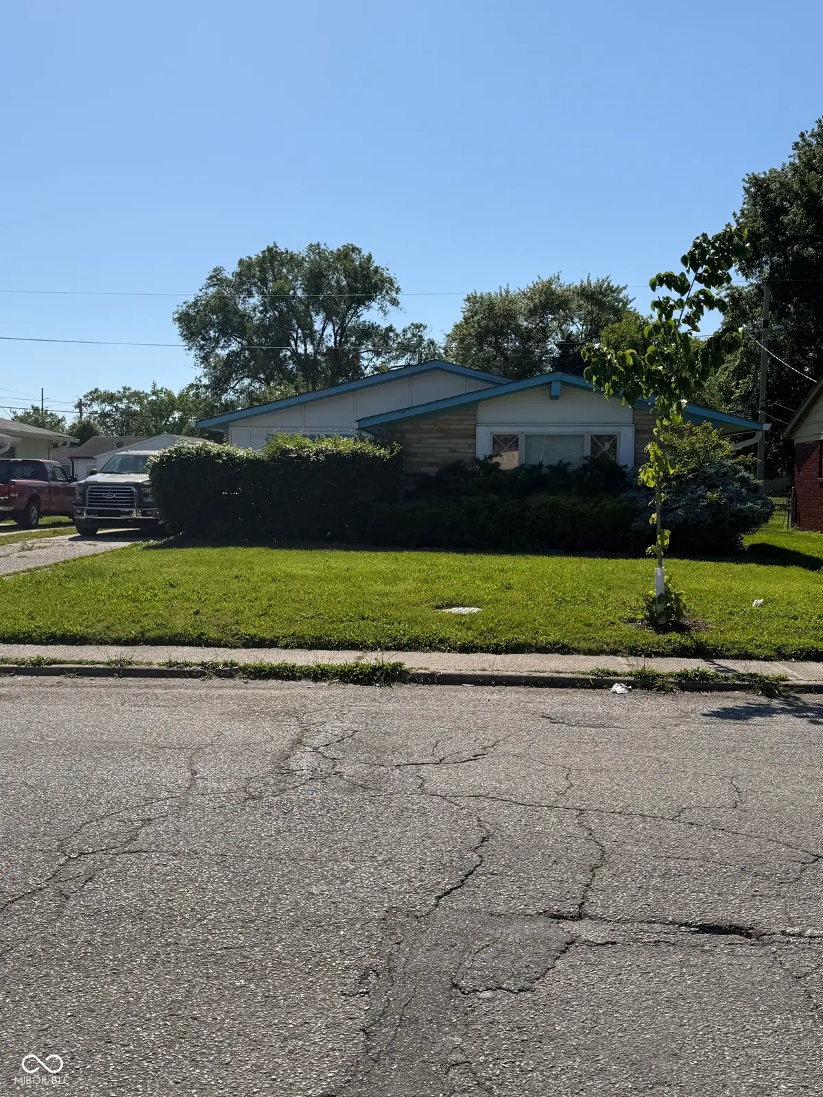 2526 Hillside Avenue, Indianapolis, IN 46218 - #1