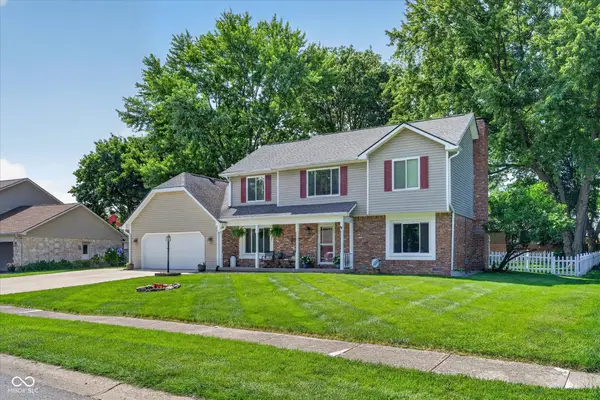 818 Sunblest Boulevard, Fishers, IN 46038