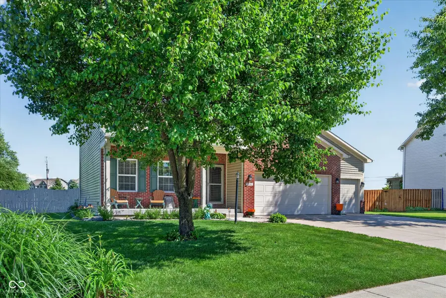 9041 N River Chase Lane, McCordsville, IN 46055 - #3