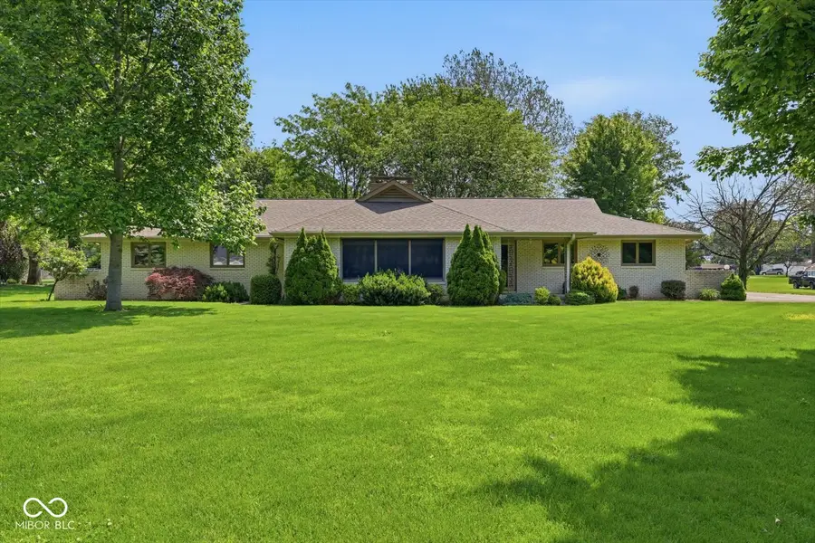 670 Brent Woods Drive, Shelbyville, IN 46176 - #2