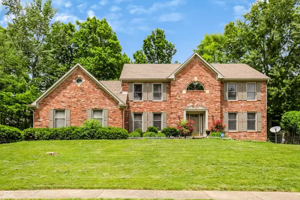1884 Highland Cove, Carmel, IN 46280