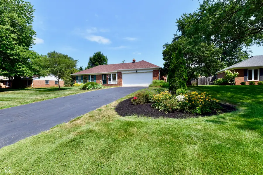 8340 Los Robles Road, Fishers, IN 46038 - #2
