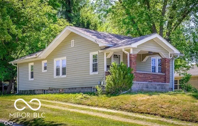1218 N Ewing Street, Seymour, IN 47274 - #1