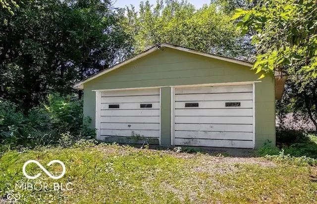 1218 N Ewing Street, Seymour, IN 47274 - #2