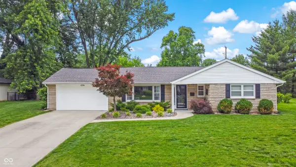 4236 Washington Street, Columbus, IN 47203