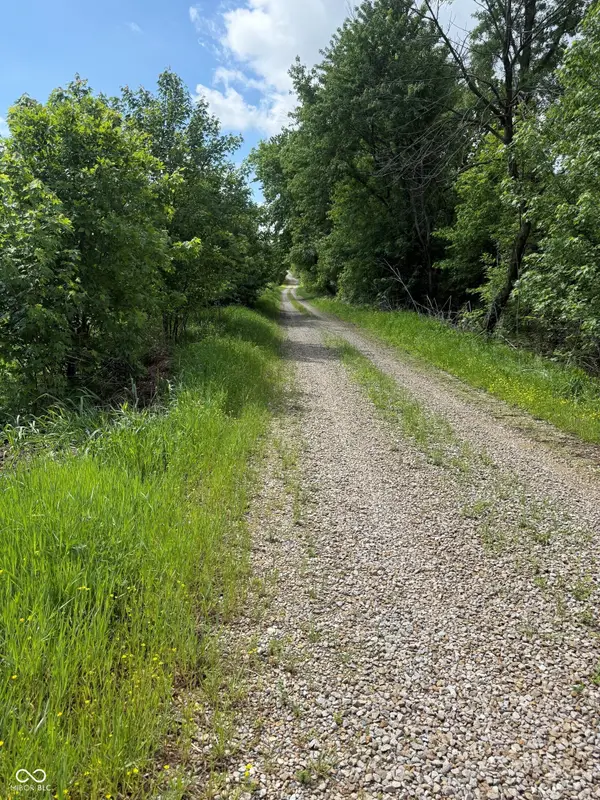 600 West, Jasonville, IN 47438