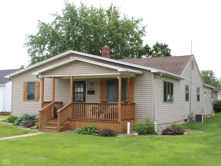 809 Cottage Avenue, Crawfordsville, IN 47933 - #2