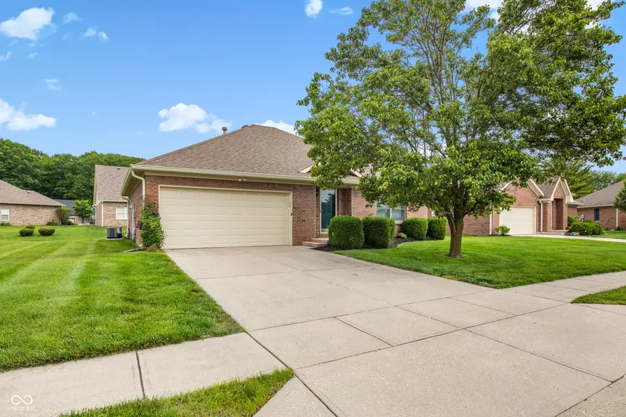 5750 Kensington Way N, Plainfield, IN 46168 - #2