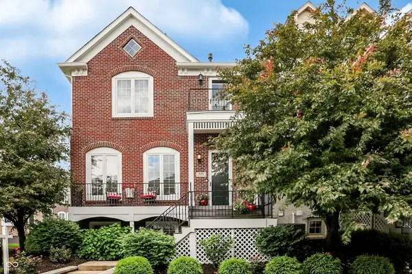 201 Manchester Drive, Zionsville, IN 46077