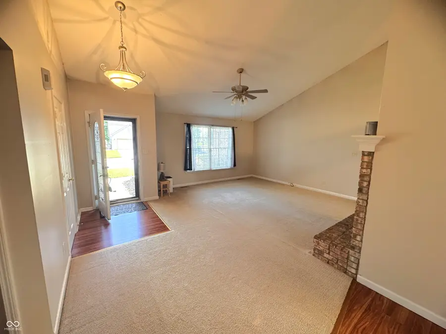 6027 Conestoga Trail, Columbus, IN 47203 - #3