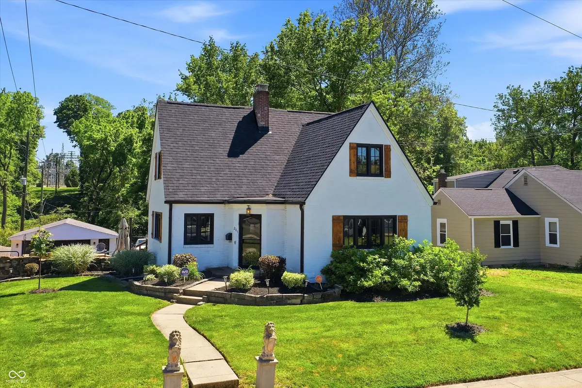 207 E Poplar Street, Danville, IN 46122 - #1